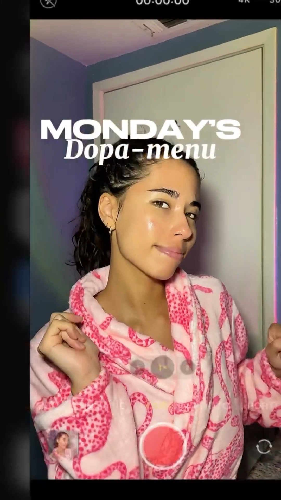 My happy moments today 🫶🏼 Loving this new mocktail I tried with @hopwtr to get me through my day! 

#dayinmylifevlog #mocktail #gym #happymoments