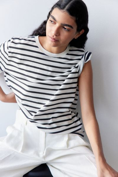Cotton T-shirt | H&M (UK, MY, IN, SG, PH, TW, HK)