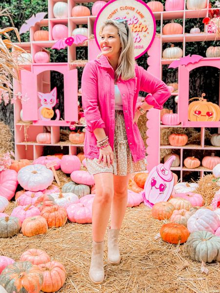 Living in a pink pumpkin state of mind!🎃💕