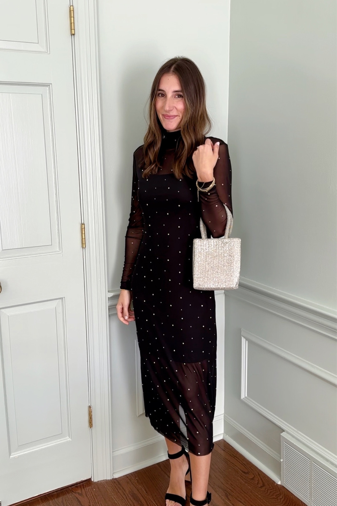 Just saw this budget friendly target dress is also available in red! ❤️

#LTKfindsunder100 #LTKHoliday #LTKfindsunder50