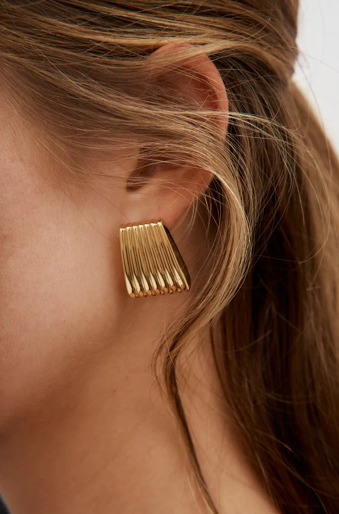 Ribbed Gold Earrings | Desordre (AU)