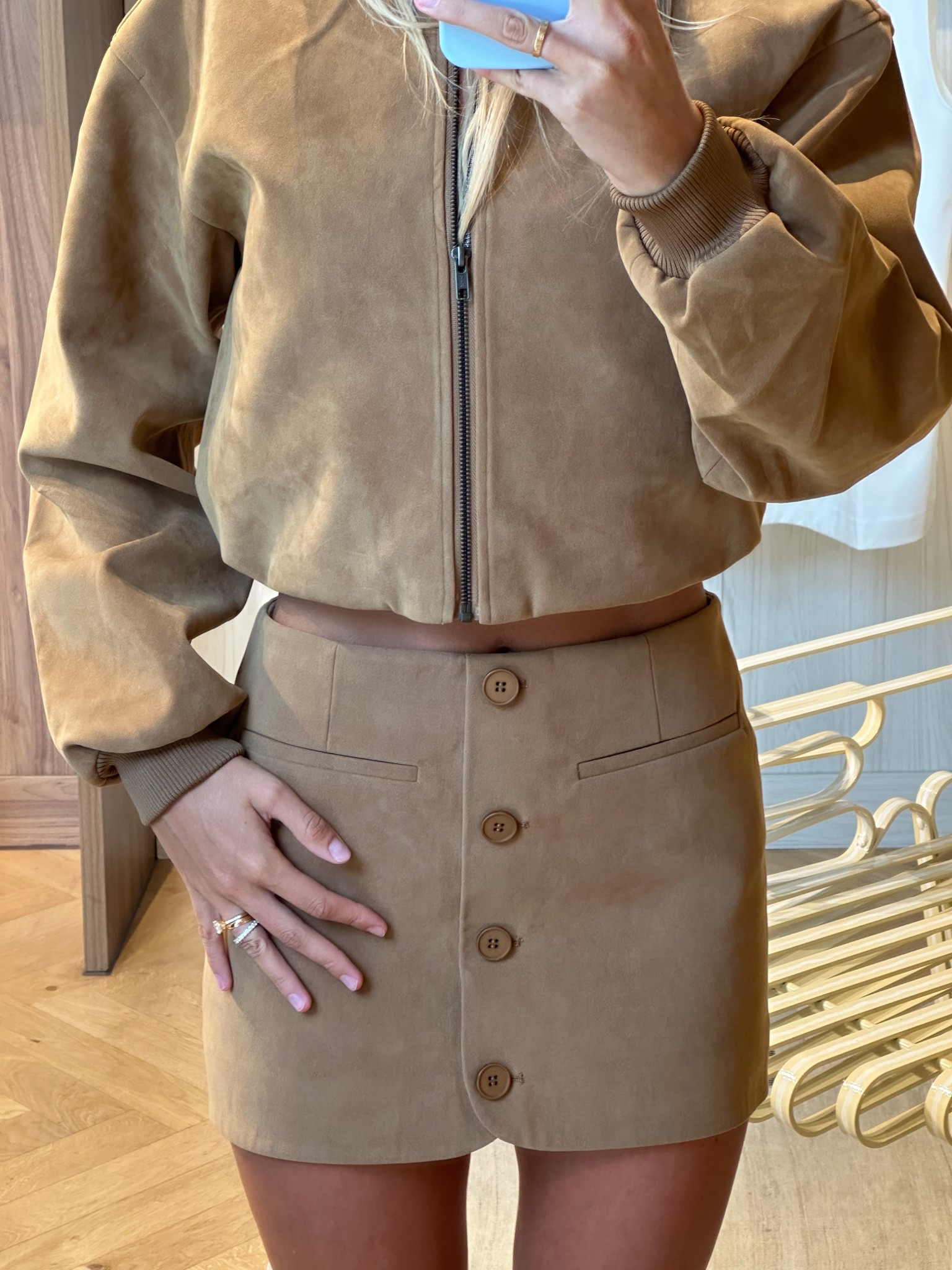 The Henne dynamic duo! Mara Suede Bomber in Tan 🤎 



#LTKaustralia