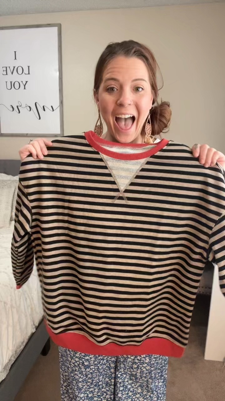 This sweater has easily become my go to sweater! It’s medium weight making it the perfect year round piece. It’s so comfortable and I love the pops of color contrast  

#LTKVideo #LTKSeasonal #LTKStyleTip