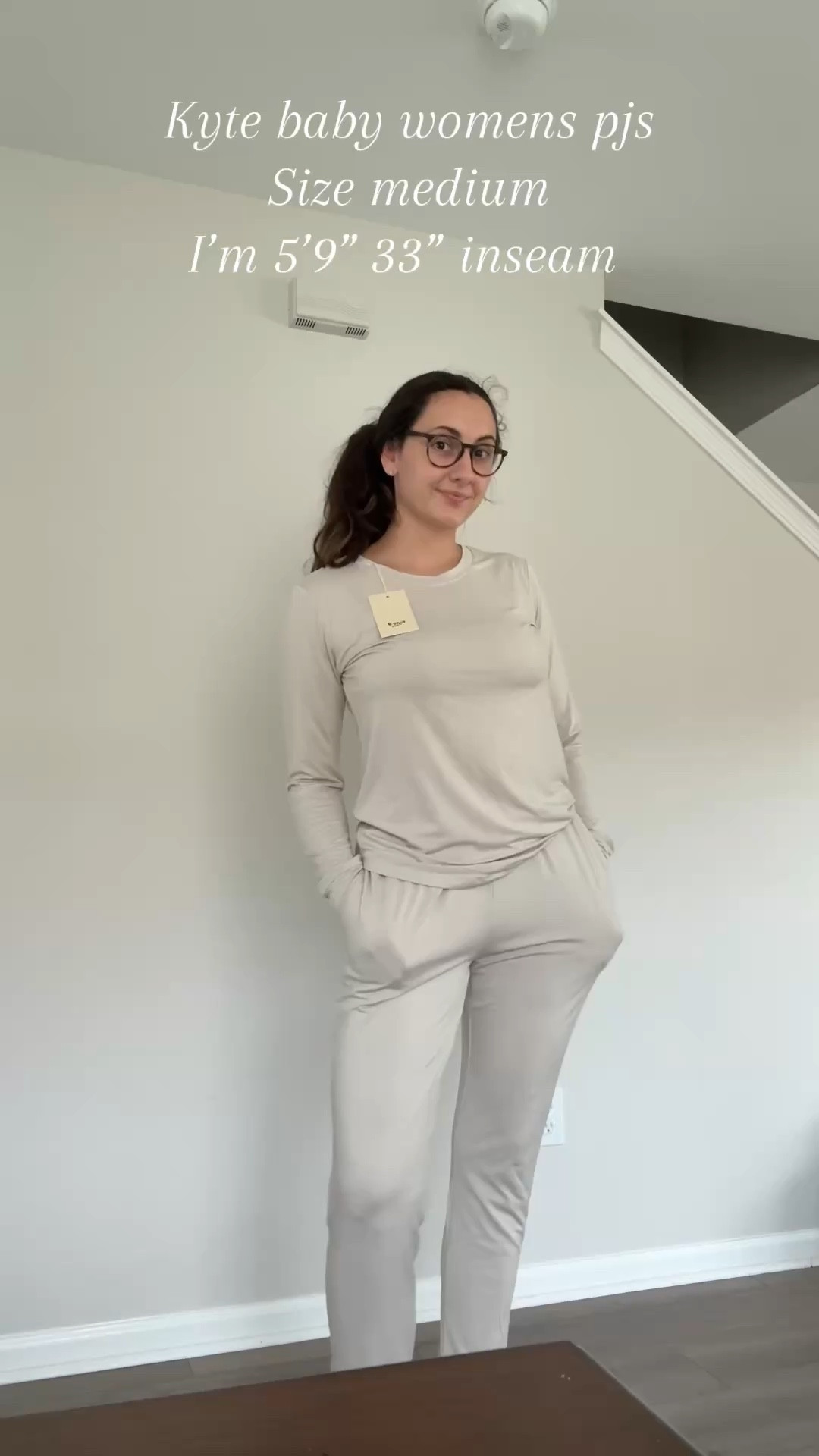 Ok I was obsessed with @Kyte Baby LLC for my kids but now I’m also obsessed! My husband got these for me for my birthday and I now have 2 pairs. Soooo cozy! 

AND THEY HAVE POCKETS!! 

#kytebaby #kyteliving #kytebabywomens #momlife #loungewear 


#LTKTall #LTKHome