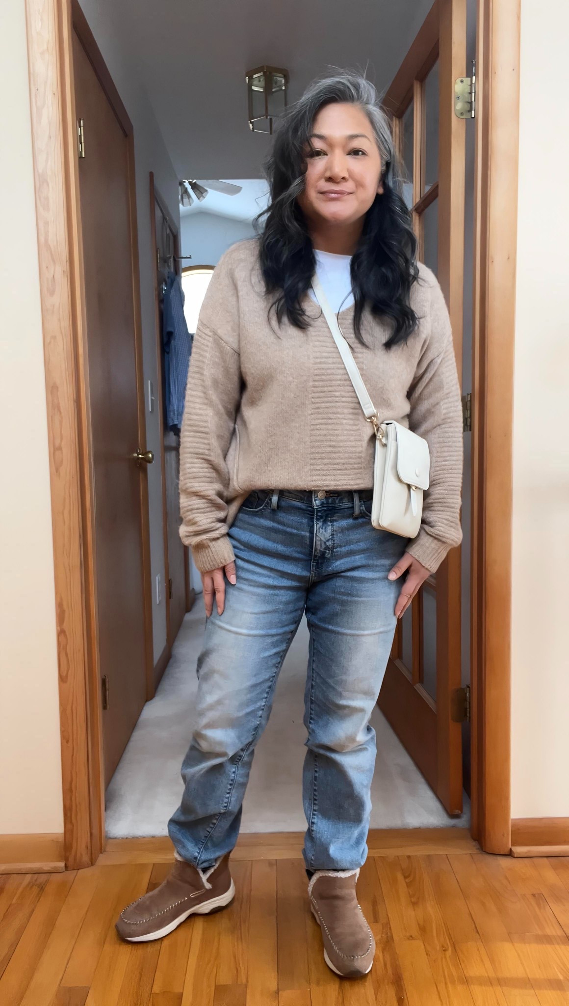 Sweater, jeans and the perfect little crossbody bag for my daily essentials. 

#LTKPetite #LTKootd #LTKMidsize