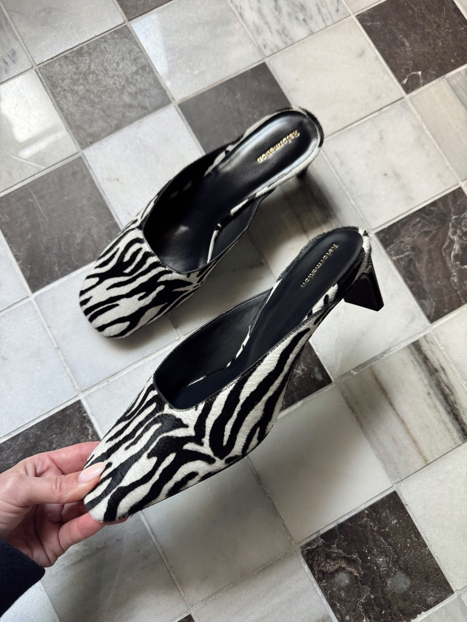 Okay how chic are these? Fit TTS! 