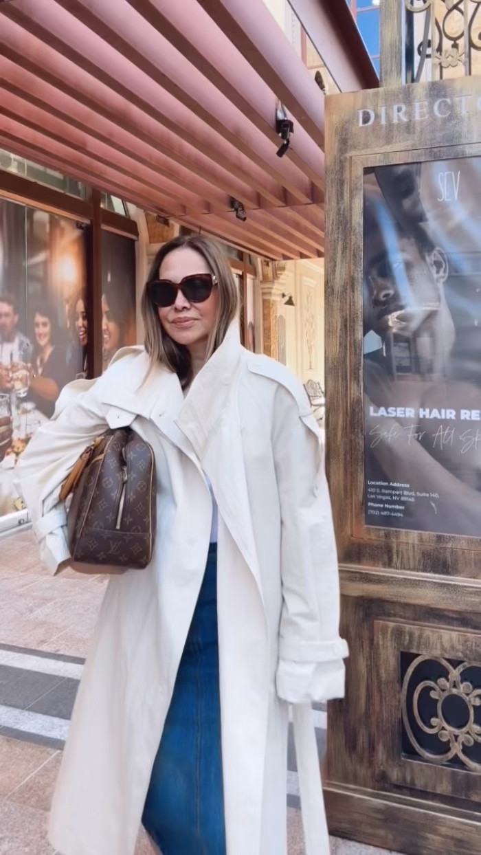 Transitional outfit 
Zara trench coat wearing a size medium fits oversized 

#LTKgrwm #LTKootd #LTKWorkwear