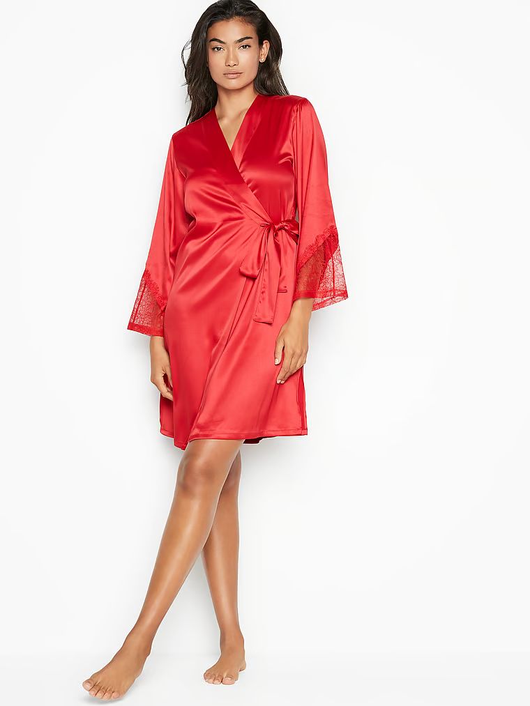 Chantilly Lace Robe | Victoria's Secret (US / CA )