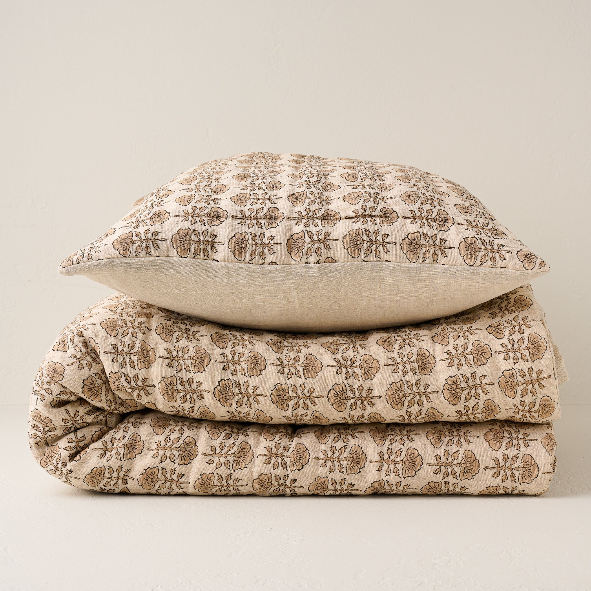 Flora Block Print Quilt - Natural | Magnolia