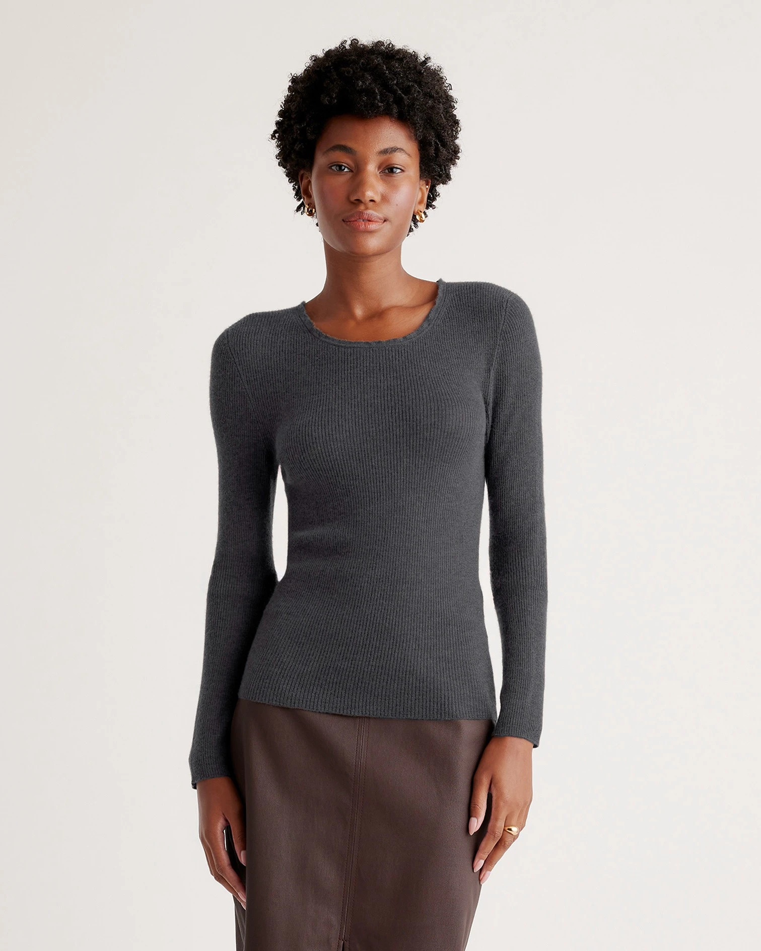 Quince | Women's Featherweight Cashmere Ribbed Crewneck Sweater in Brown, Size Medium | Quince
