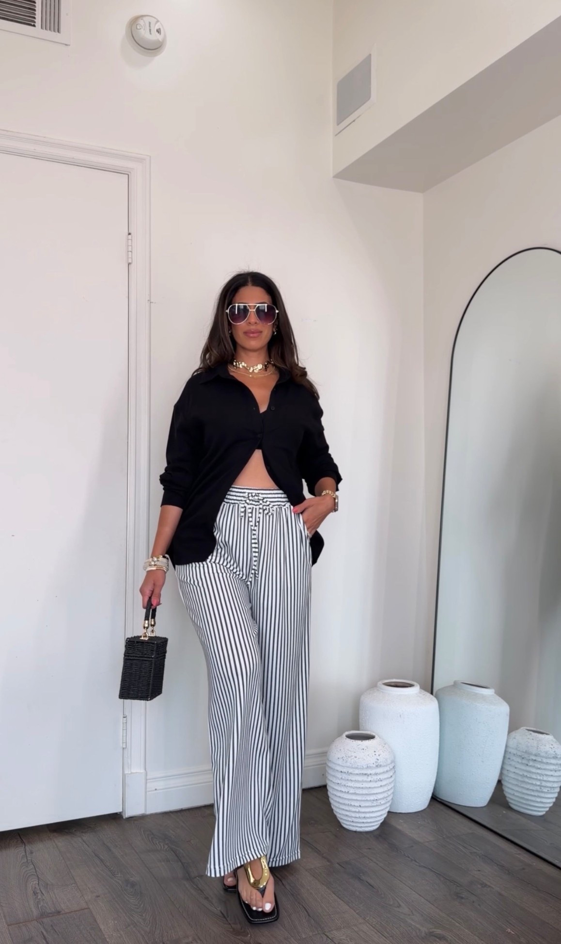 Casual and easy spring outfit idea! Love these striped pants! So cute 

#LTKSeasonal #LTKootd #LTKMidsize