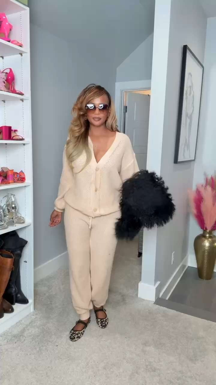 This cardigan set understood the assignment: warm, cute, and READY for fall vibes!
 

 #LTKHoliday #LTKgrwm #LTKootd