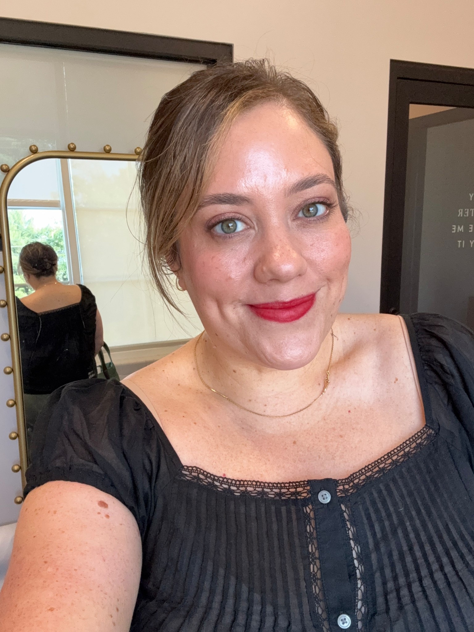 Loving these violette_FR soft matte lips. They have great staying power and feel like velvet in your lips - matte but  not  too drying. This is the en fou color and so fun to wear. You can adjust the color based on whether you blot or how many layers you use  