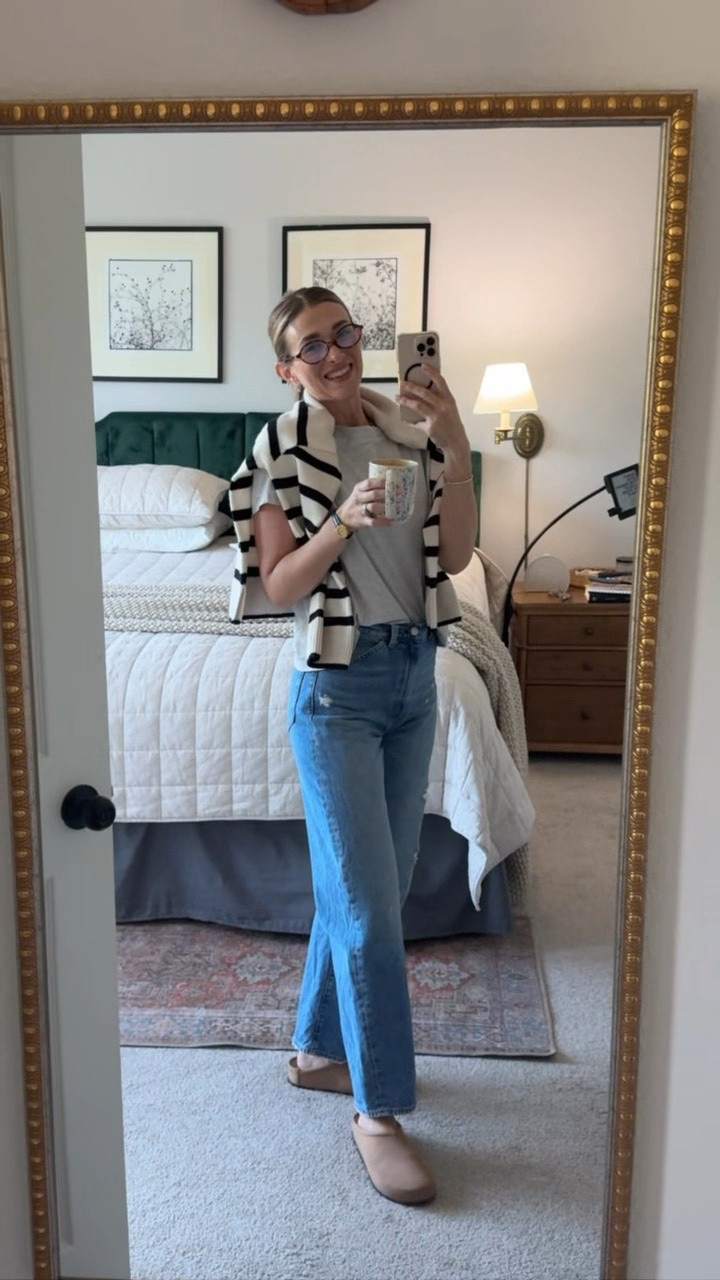 I’ve learned I can’t work well if I start the day feeling scattered.

So these are a few small things that help me stay productive while working from home — getting ready for the day, limiting distractions, and wearing pieces that make everyday life easier.

@Saie @CYKLAR 
If you need help finding anything, just comment and I’ll point you to it.

work from home mom routine, productivity tips for moms, everyday work from home essentials, simple daily routines, classic everyday style