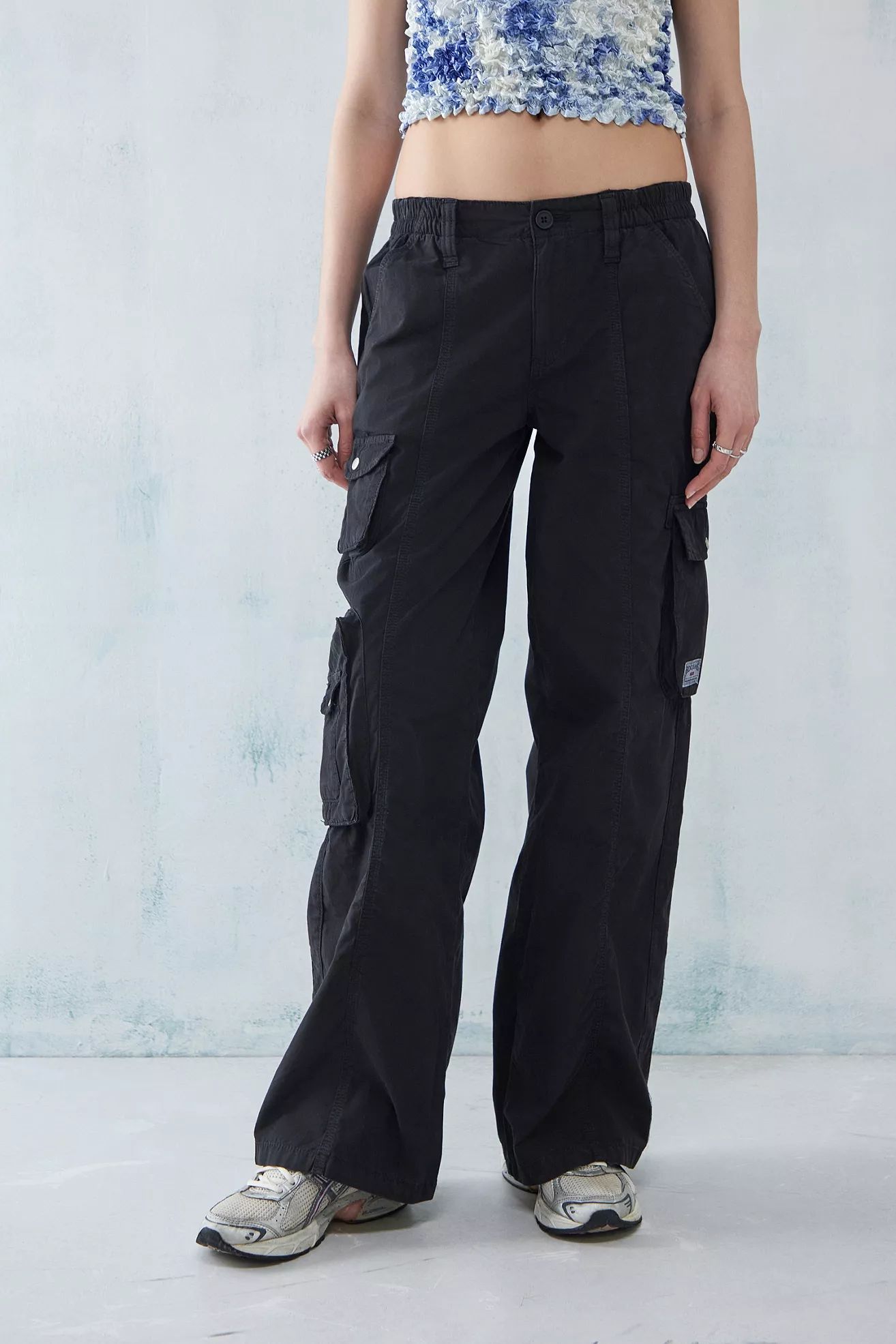 BDG Black Y2K Multi-Pocket Cargo Pants | Urban Outfitters (EU)