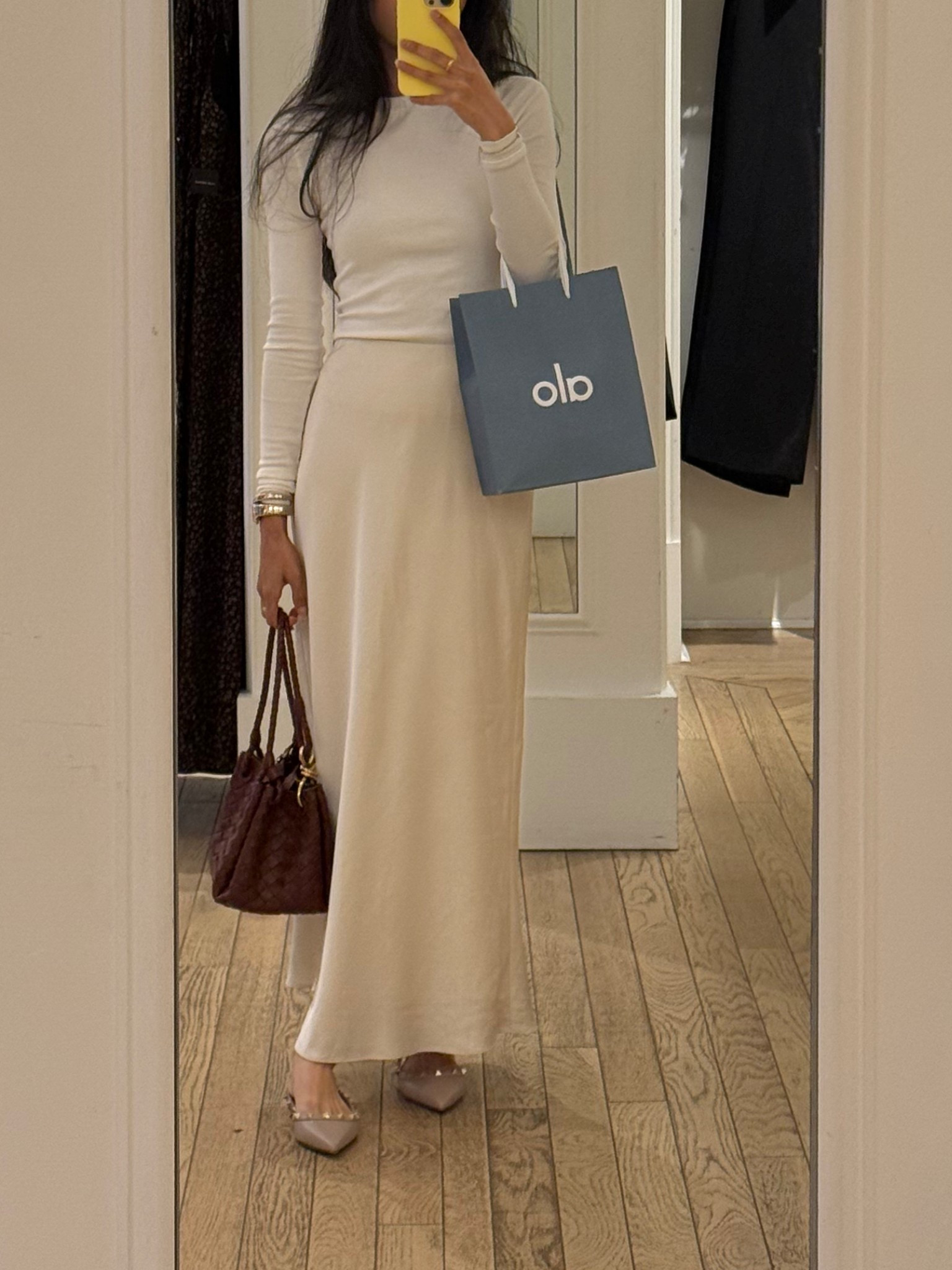 silk skirts = 🤌🏽🌟

easy, easy outfits, chic, silk skirts, maxi skirt, ootd

#LTKStyleTip #LTKPetite #LTKSeasonal