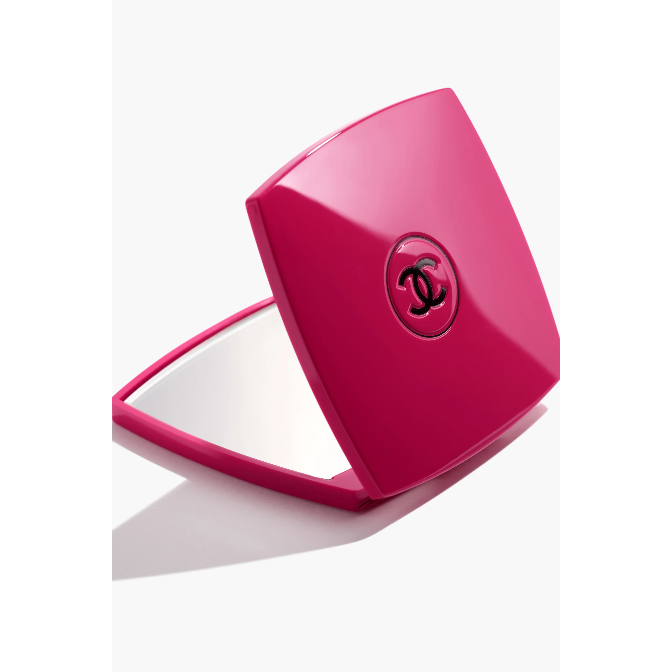 Limited-Edition Mirror Duo | Chanel, Inc. (US)