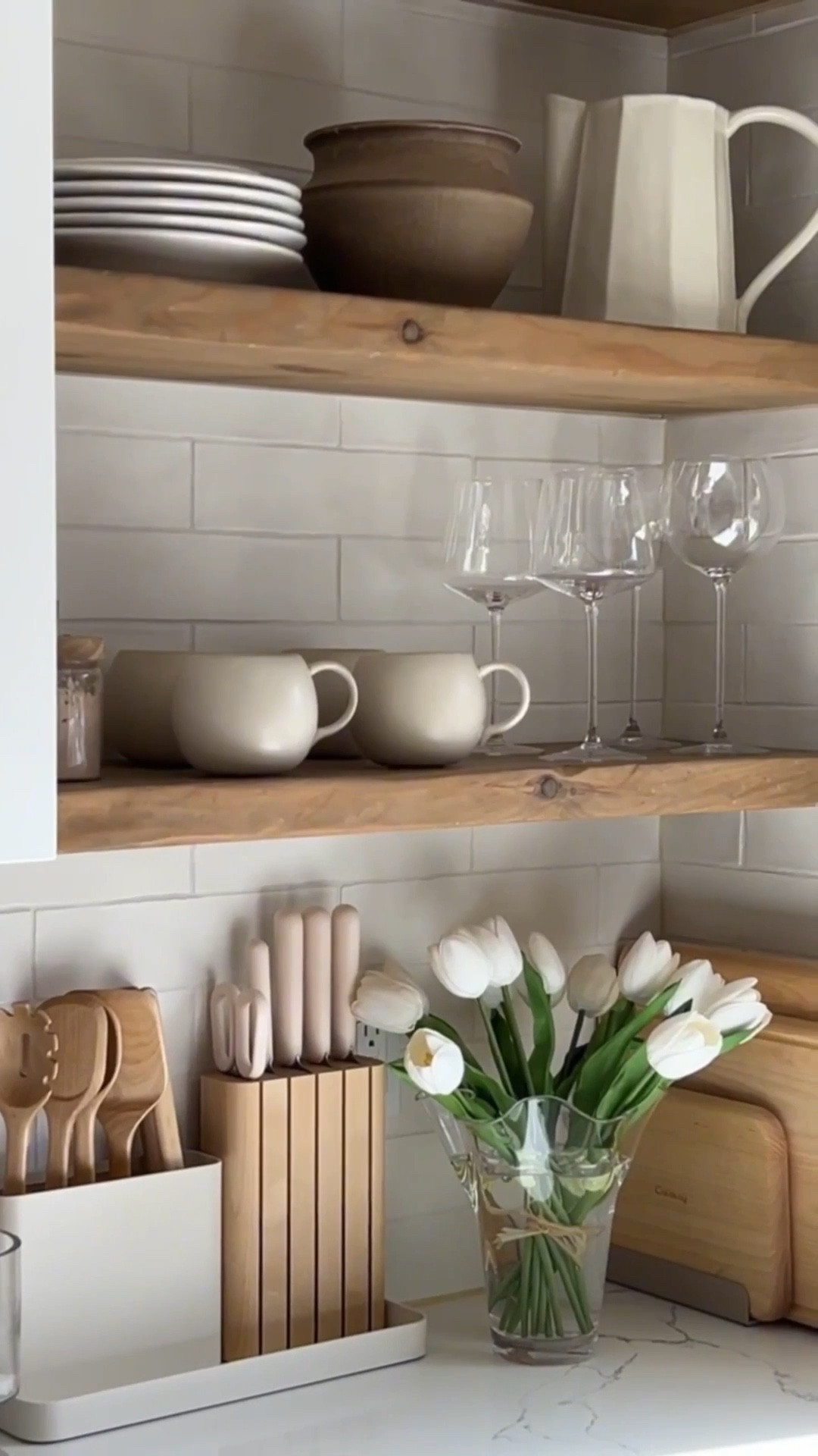 My biggest kitchen essential: caraway! Linking my faves! Obsessed with the non-stick, non-toxic feature! 

#LTKfoodie #LTKHome