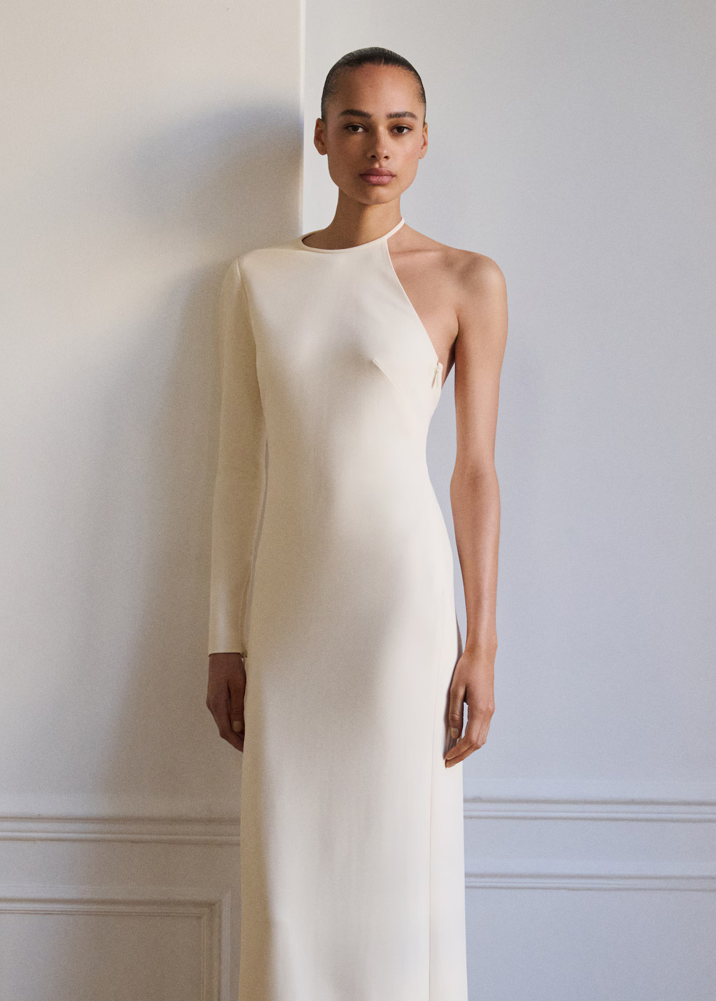 Asymmetrical open-back dress - Women | MANGO USA | Mango (US/MX/AU)