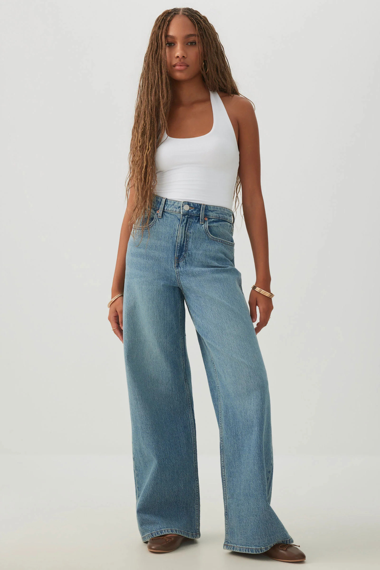 The Legacy Fit High Rise Wide Leg Jean - Medium Blue / 9 | Ardene Canada