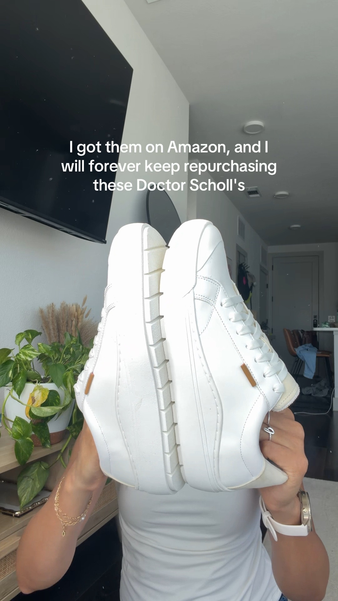 The best travel sneakers 👟 