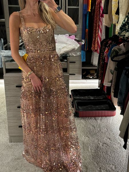 Wedding guest dress try on. Bronx and Banco sequin gown; worth the splurge ✨


Spring dress, sequin dress, maxi dress, floor length, black tie, Europe, destination wedding dress, party dresss

#LTKwedding