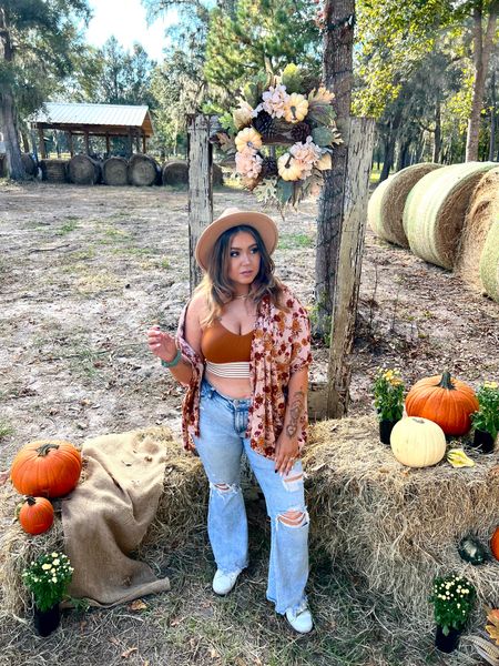 This outfit was the perfect way to celebrate fall in 85 degree weather 🤣🥰🍁 

#LTKSeasonal #LTKcurves