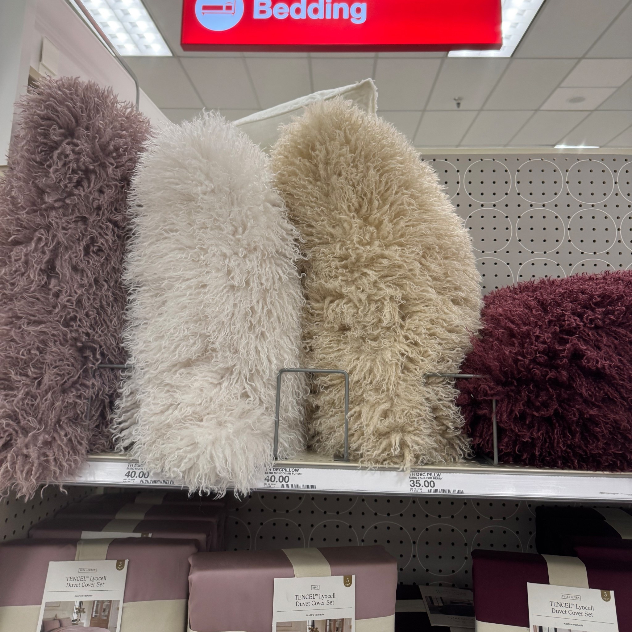 Mongolian faux fur pillows from target…I’m OBSESSED for fall

#LTKSeasonal #LTKHome #LTKFindsUnder50
