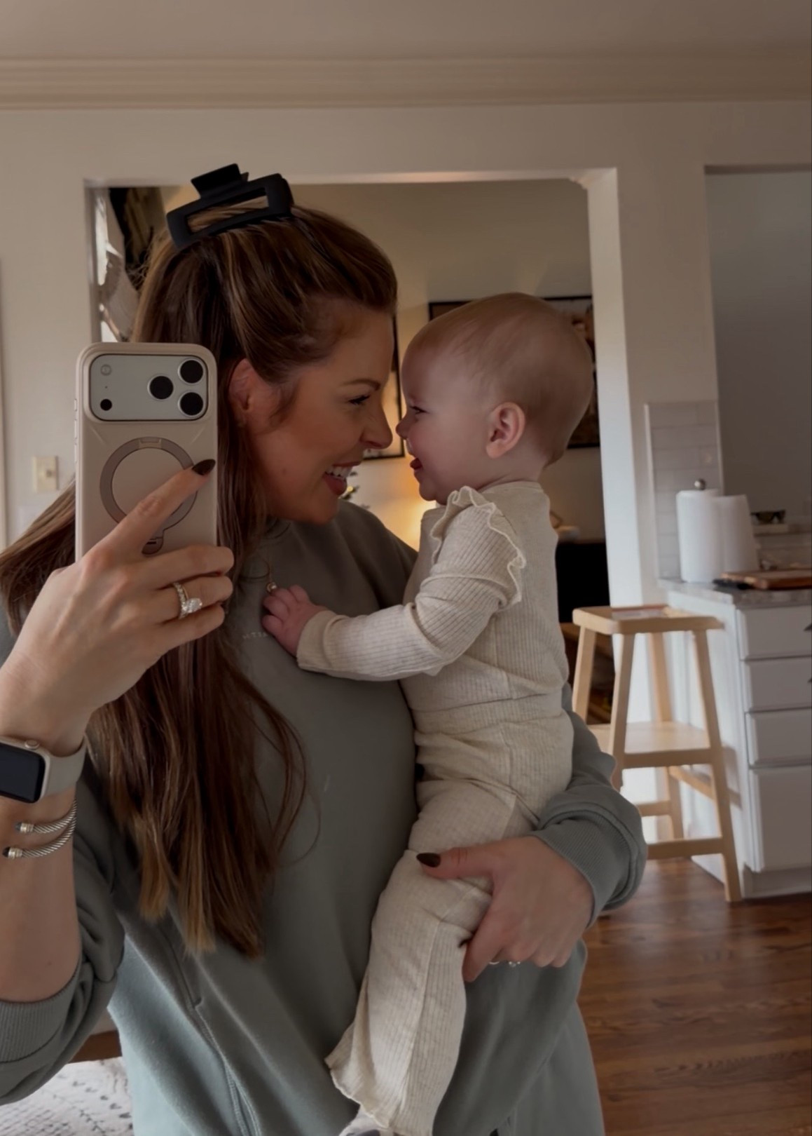 Baby girl’s outfit 😍🤍