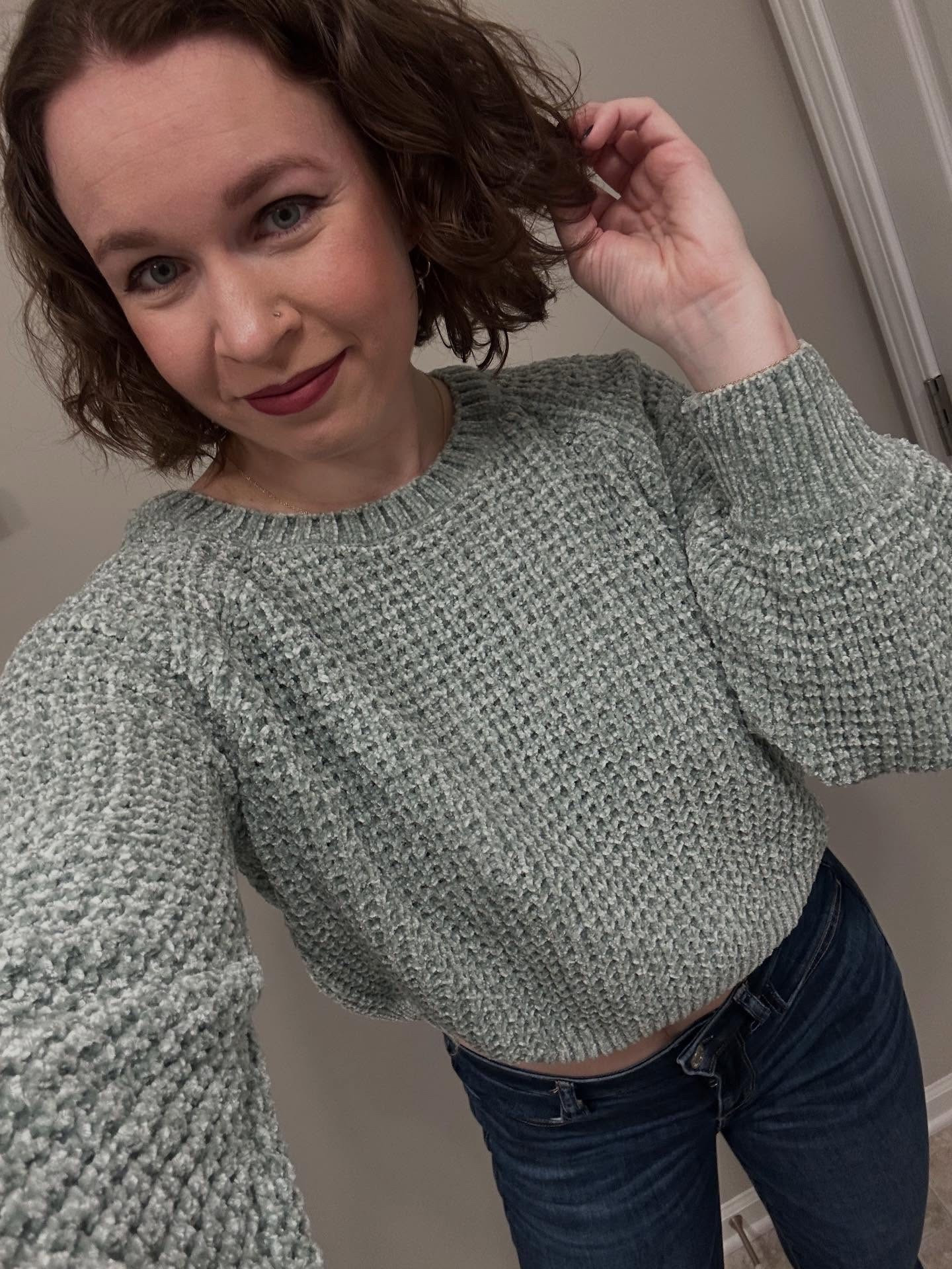 the going out fit. 😘

top is from altar’d state and jeans are linked ❤️