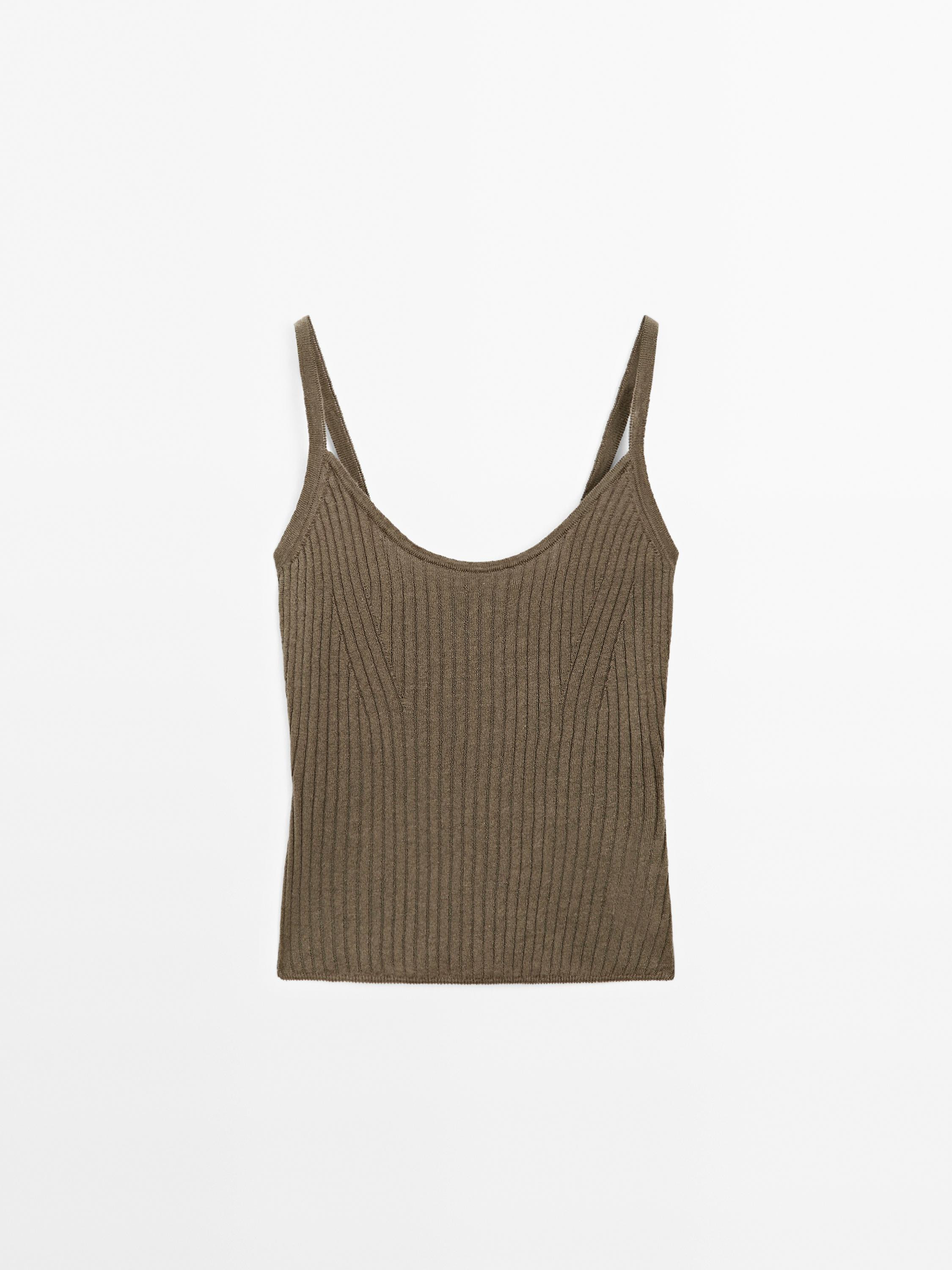 Top made of a linen blend. Neckline detail at the back . Round neck. Straps. Ribbed trims . Knit ... | Massimo Dutti UK