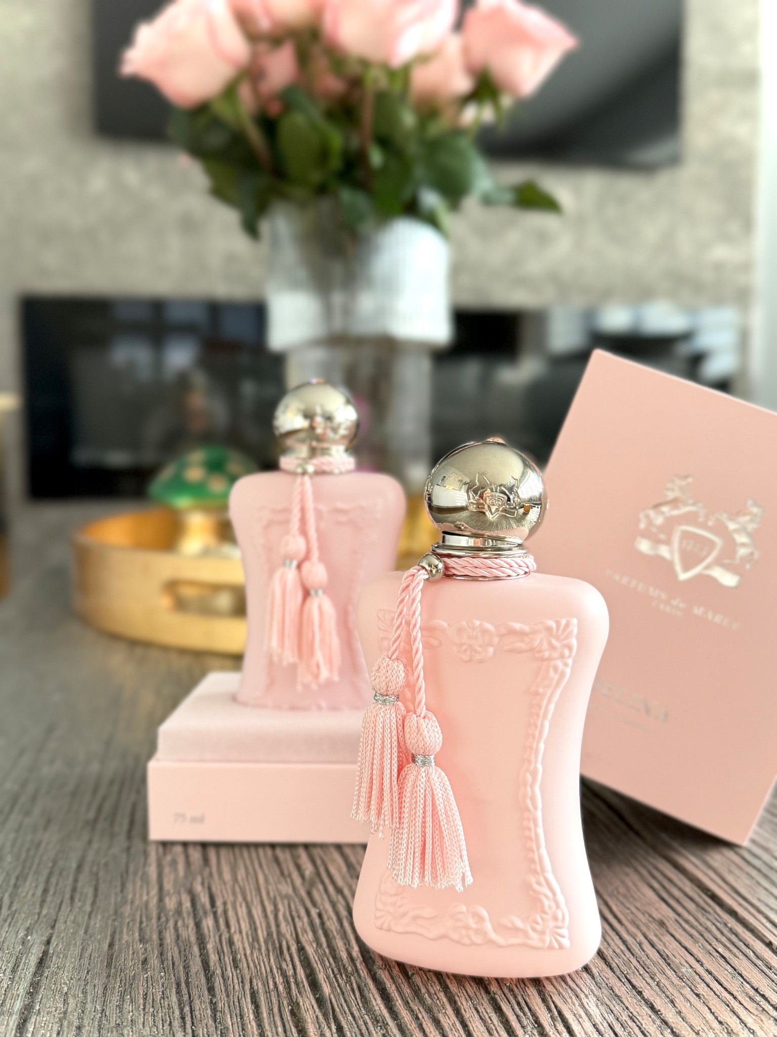 This is the perfume I get asked about all the time. 🌸
It’s soft, feminine, and a little mysterious — the kind of scent people notice the moment you walk by.
It opens with fresh lychee, rhubarb, and bergamot, then melts into Turkish rose and peony with a hint of vanilla. The base of cashmere wood and musk gives it that warm, elegant depth that lingers beautifully.
If you ever hugged me and asked “what perfume are you wearing?”… this is the one. 💕 

#LTKBeauty #LTKSpringSale #LTKgrwm