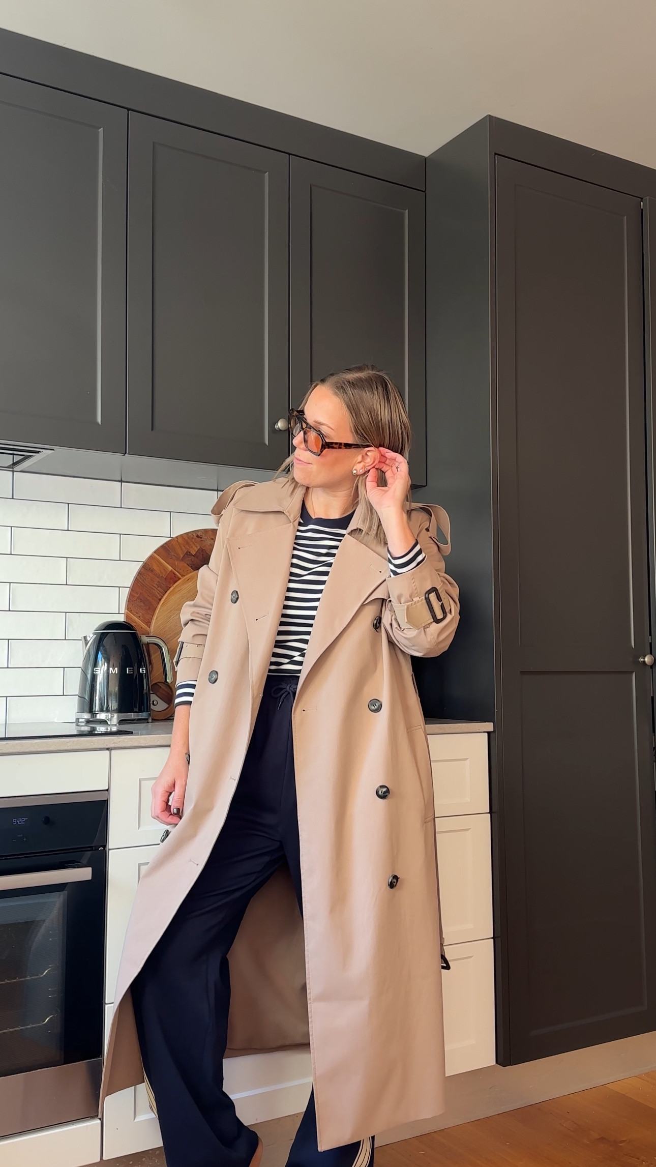 The kind of outfit I intend to rinse and repeat all autumn long! 

Sizing reference - I am wearing an S/M in the trench, M in the top.

#LTKaustralia #LTKautumn