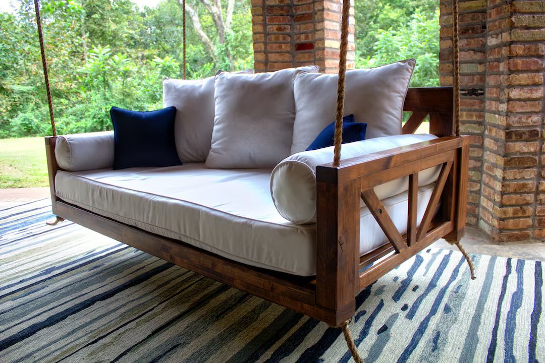 Avery Wood Daybed Porch Swing - Etsy | Etsy (US)