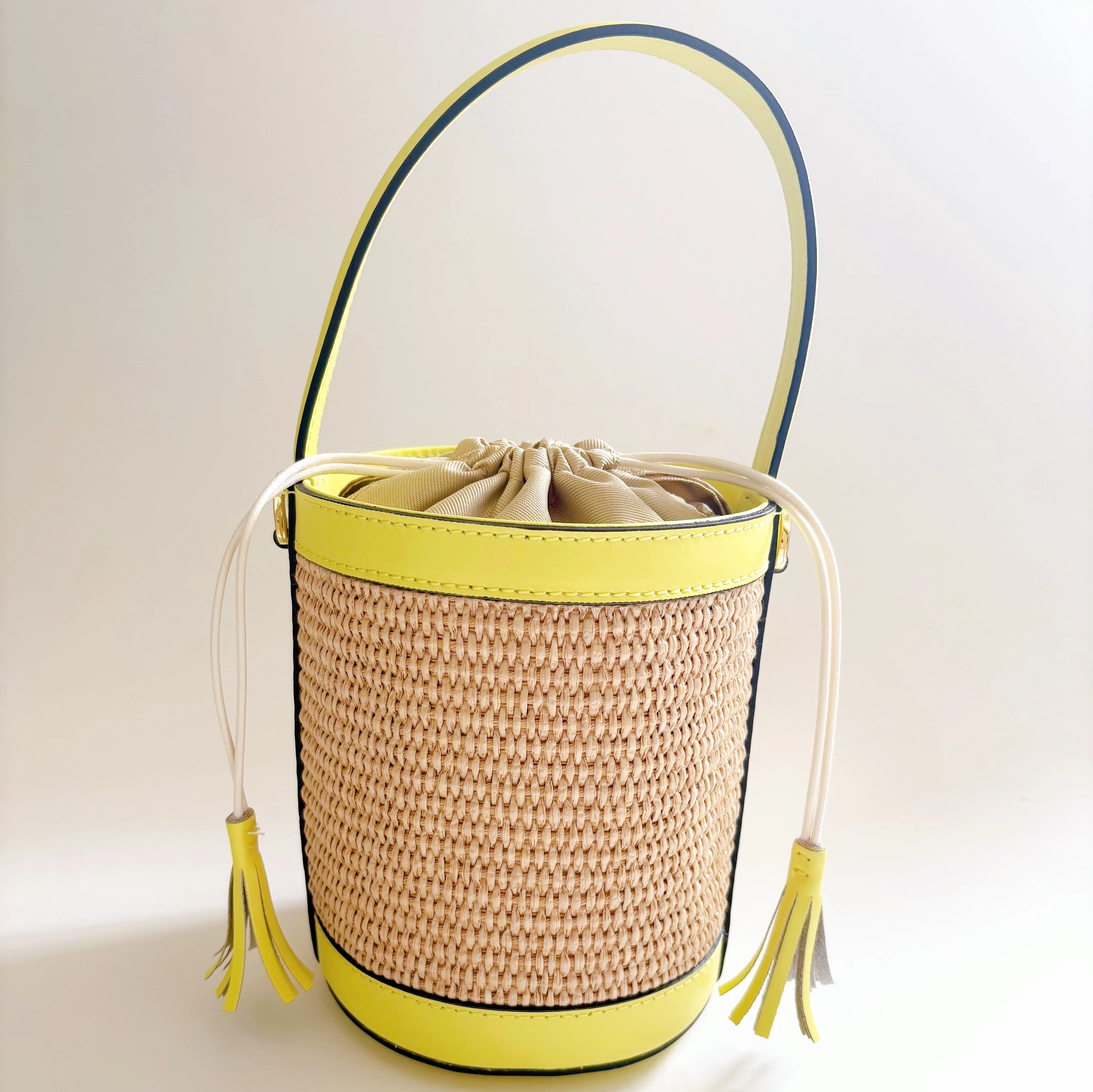 Citrine Yellow Bucket Bag | Colores Collective