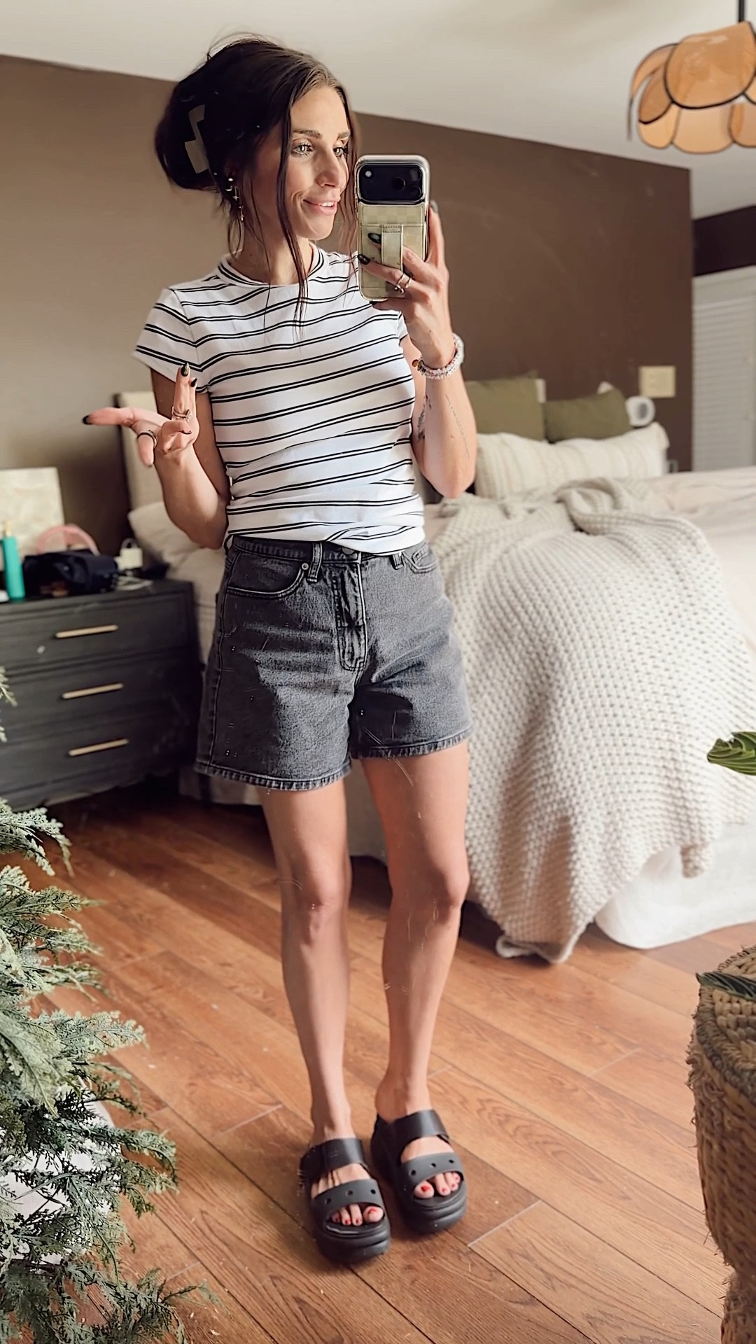 It’s been a hot minute since I did an OOTD but it’s time to get back into routine. Starting strong with my these awesome affordable high waisted dad shorts I snagged from Walmart! Paired it with my new @crocs  sandals to the ultimate comfy on the go spring look 🤍

#LTKPetite #LTKootd #LTKmomlife