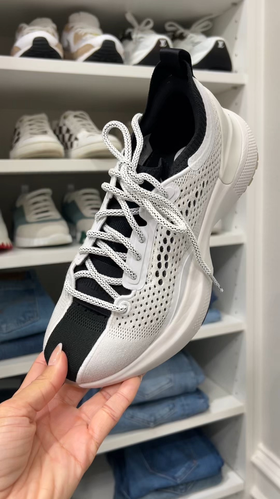 Best sellers of the week!!

Sneakers, lululemon, nike, jacket, bomber jacket, jeans, petite jeans, pullover, Aritzia 

#LTKActive #LTKSeasonal #LTKStyleTip