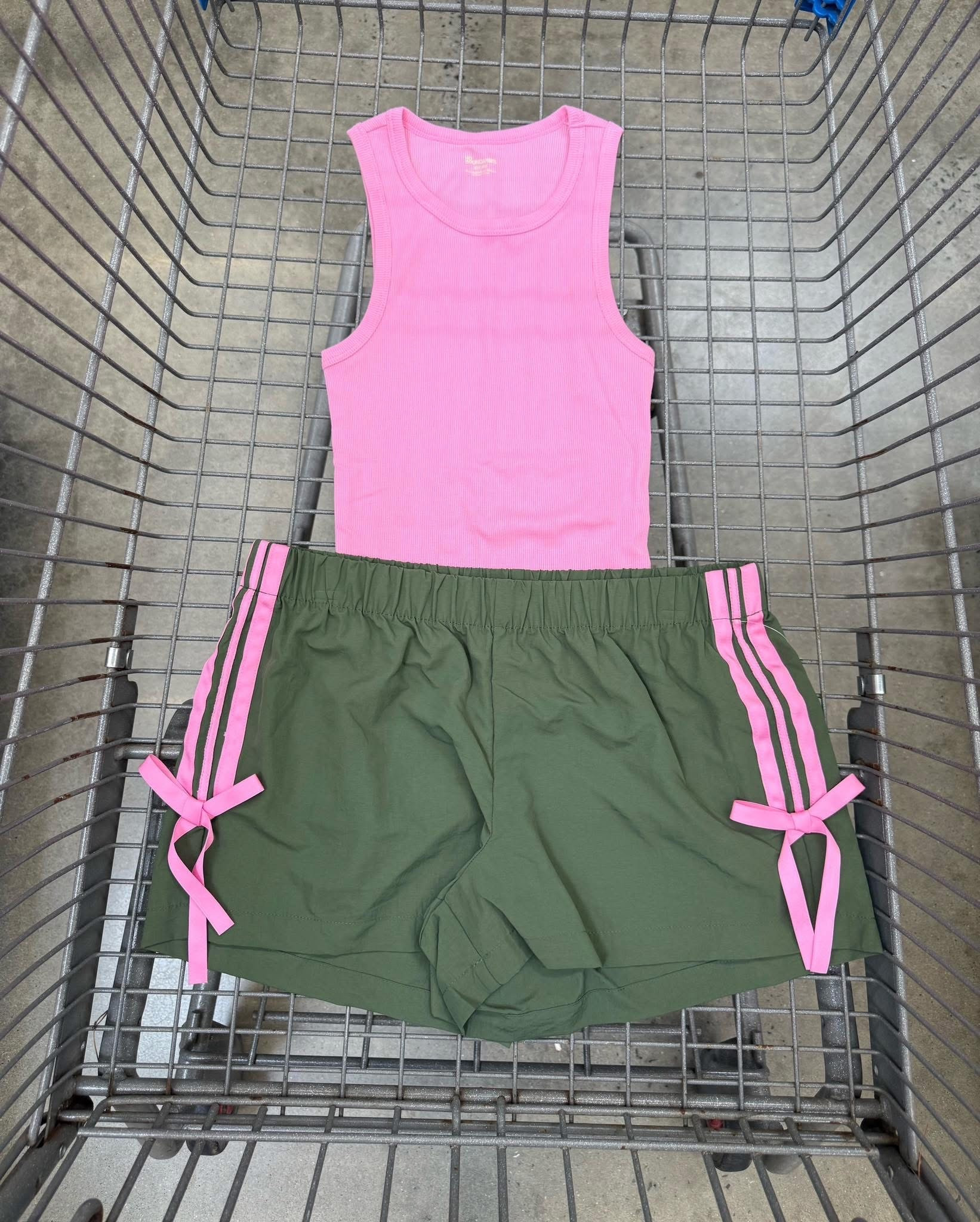 The cutest comfiest outfit! #walmart #walmartfinds #womensfashion #walmartfashion

#LTKfitnessgoals #LTKgrwm #LTKmomlife