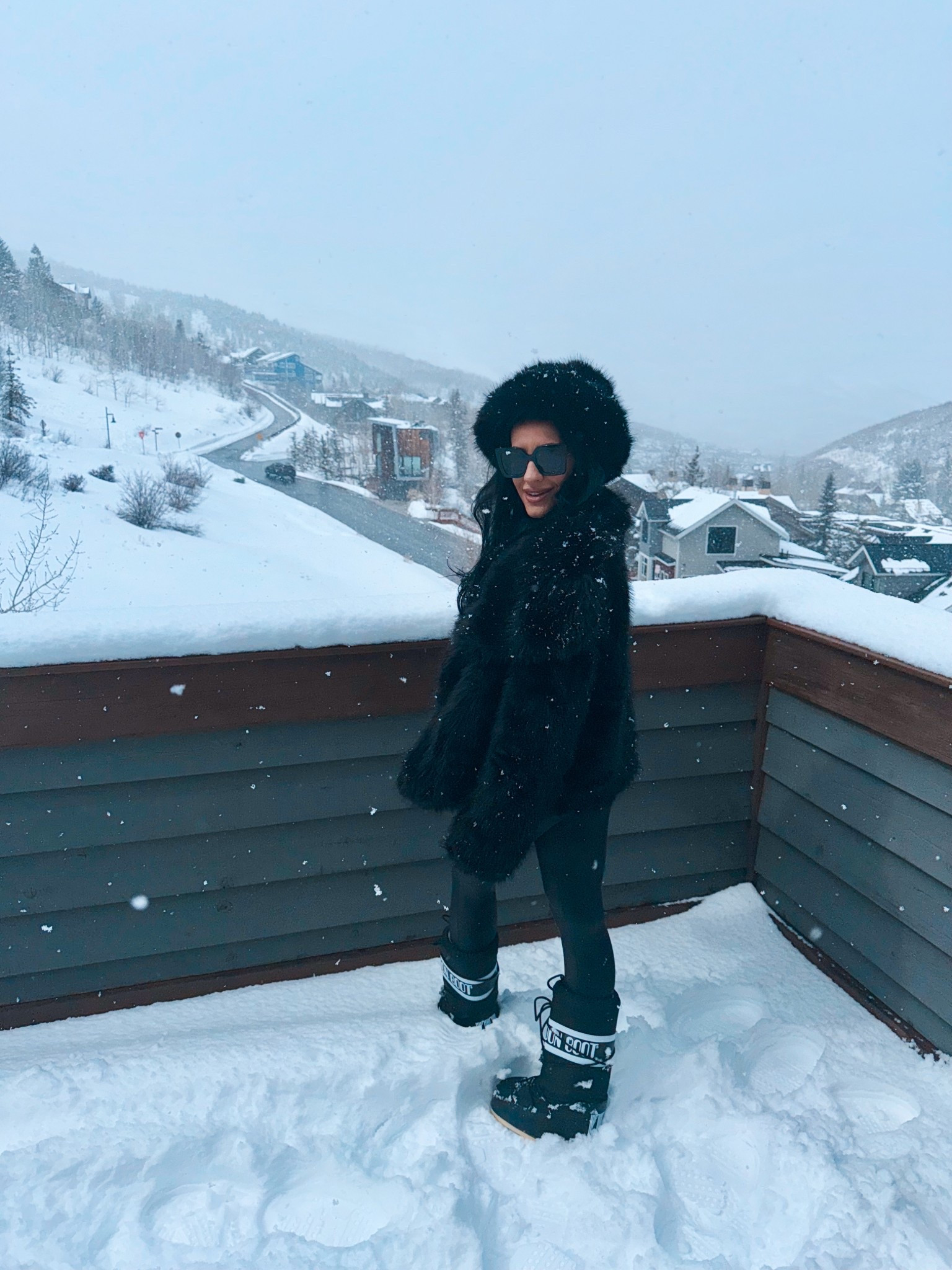 You can find me at the Vintage Room 🍹❄️ 

Wearing XS in the leggings (petite length), coat, turtleneck. Did size 39-41 in the Moon Boots, only bc I read the reviews to size up. I’m normally a 7.5 shoe, so I was inclined to size 35-38 but glad I sized up 🎿

#LTKSeasonal #LTKPetite #LTKStyleTip