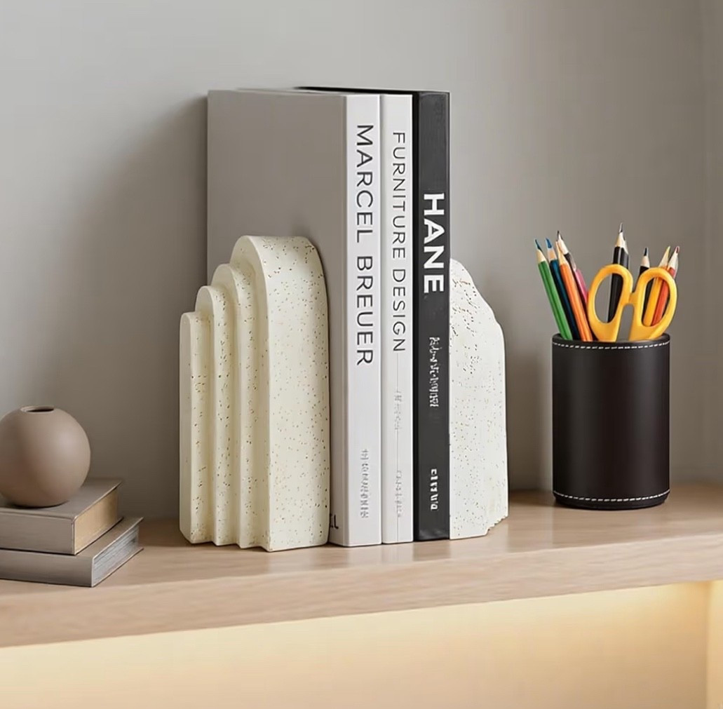 Amazon finds! Book ends

#LTKU #LTKHome #LTKSeasonal