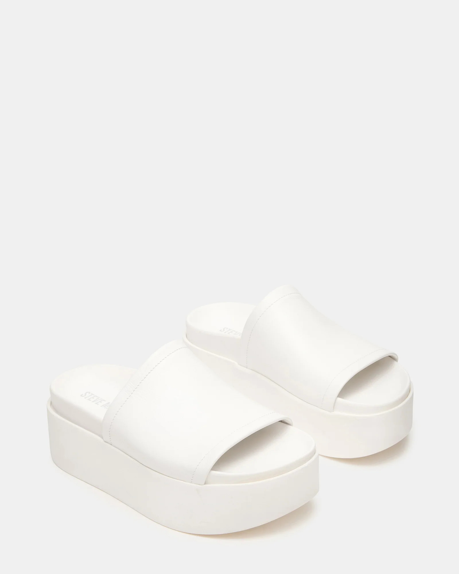 ARWEN White Leather Women's Platform Footbed Slide Chunky Sandal | Steve Madden (US)