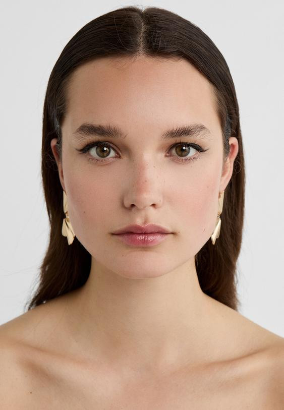 Textured maxi earrings | Stradivarius (UK)