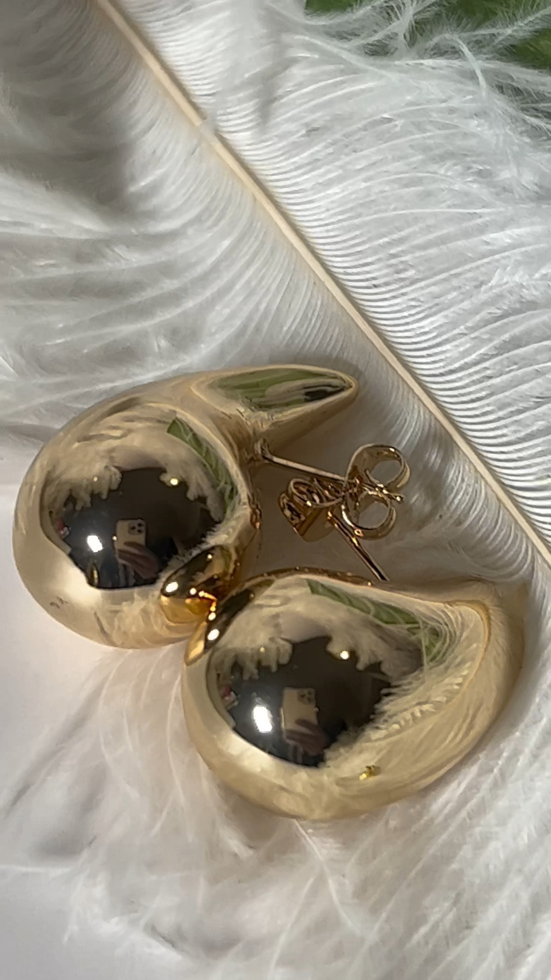 Love these gorgeous viral earrings. I need in more colors and shapes. 

#LTKbeauty #LTKstyletip #LTKfindsunder50