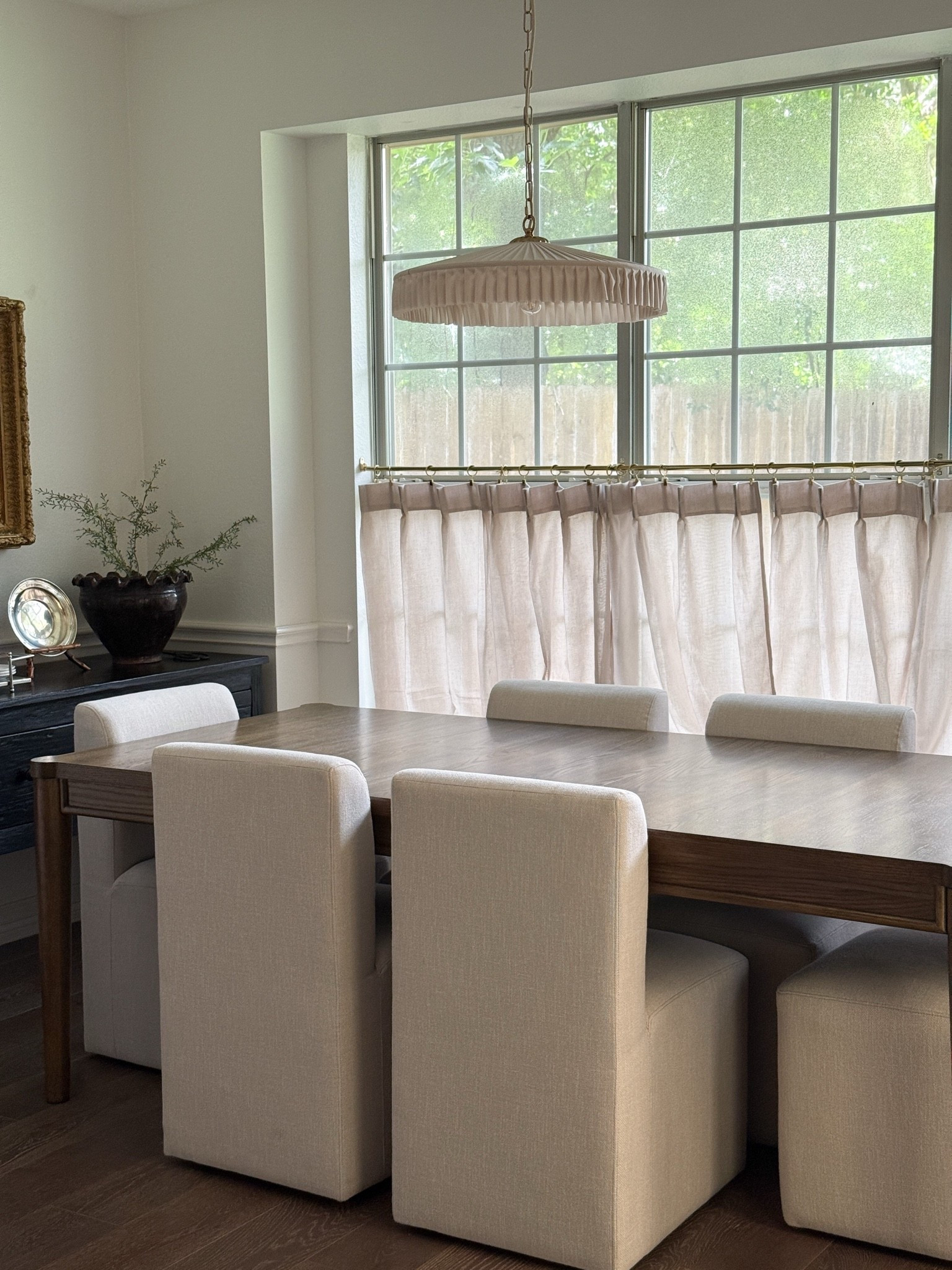 Dining room light fixture

#LTKdayinmylife #LTKHome #LTKSaleAlert