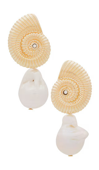 Ettika Shell And Pearl Earring in Metallic Gold. | Revolve Clothing (Global)