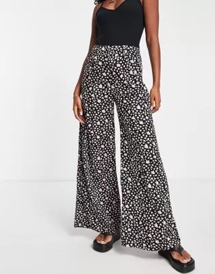 Selected Femme floral wide leg pants in black | ASOS | ASOS (Global)