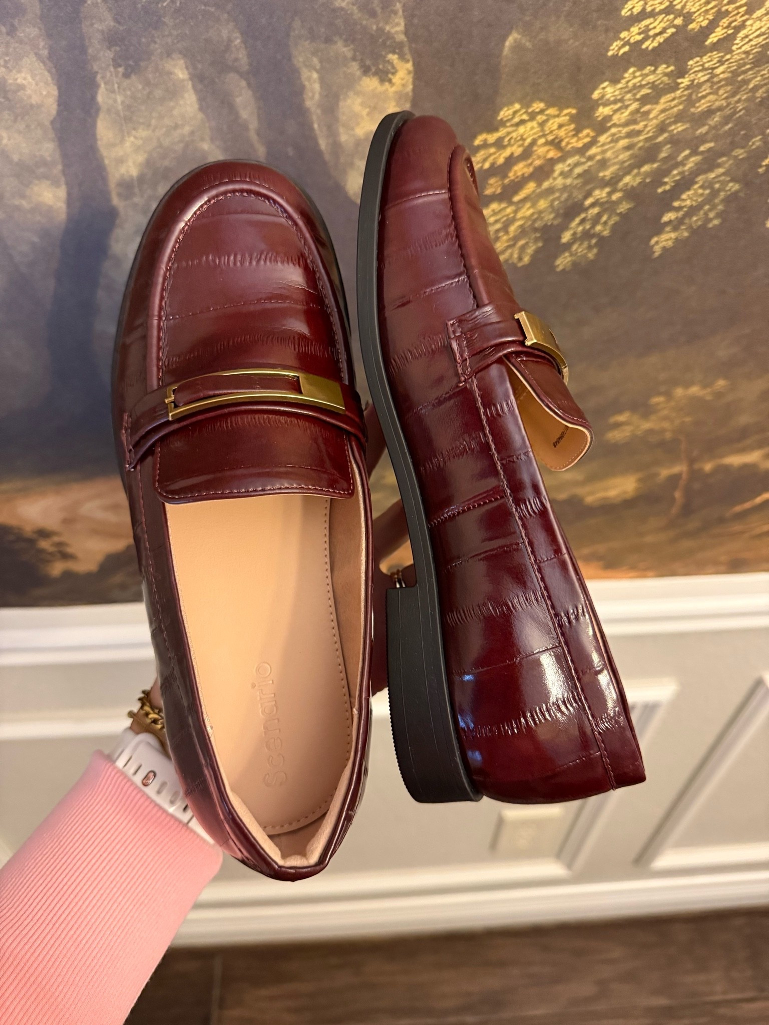 Women’s loafers. Fit TTS

Work wear, fall shoes, over 40

#LTKSeasonal #LTKOver40 #LTKWorkwear