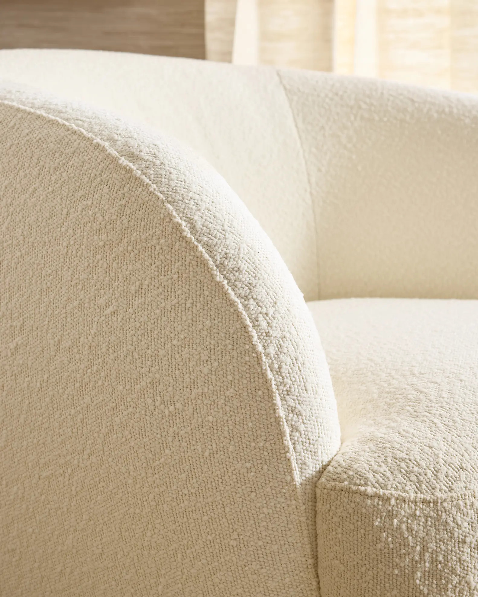 Performance Boucle Swivel Chair | Quince