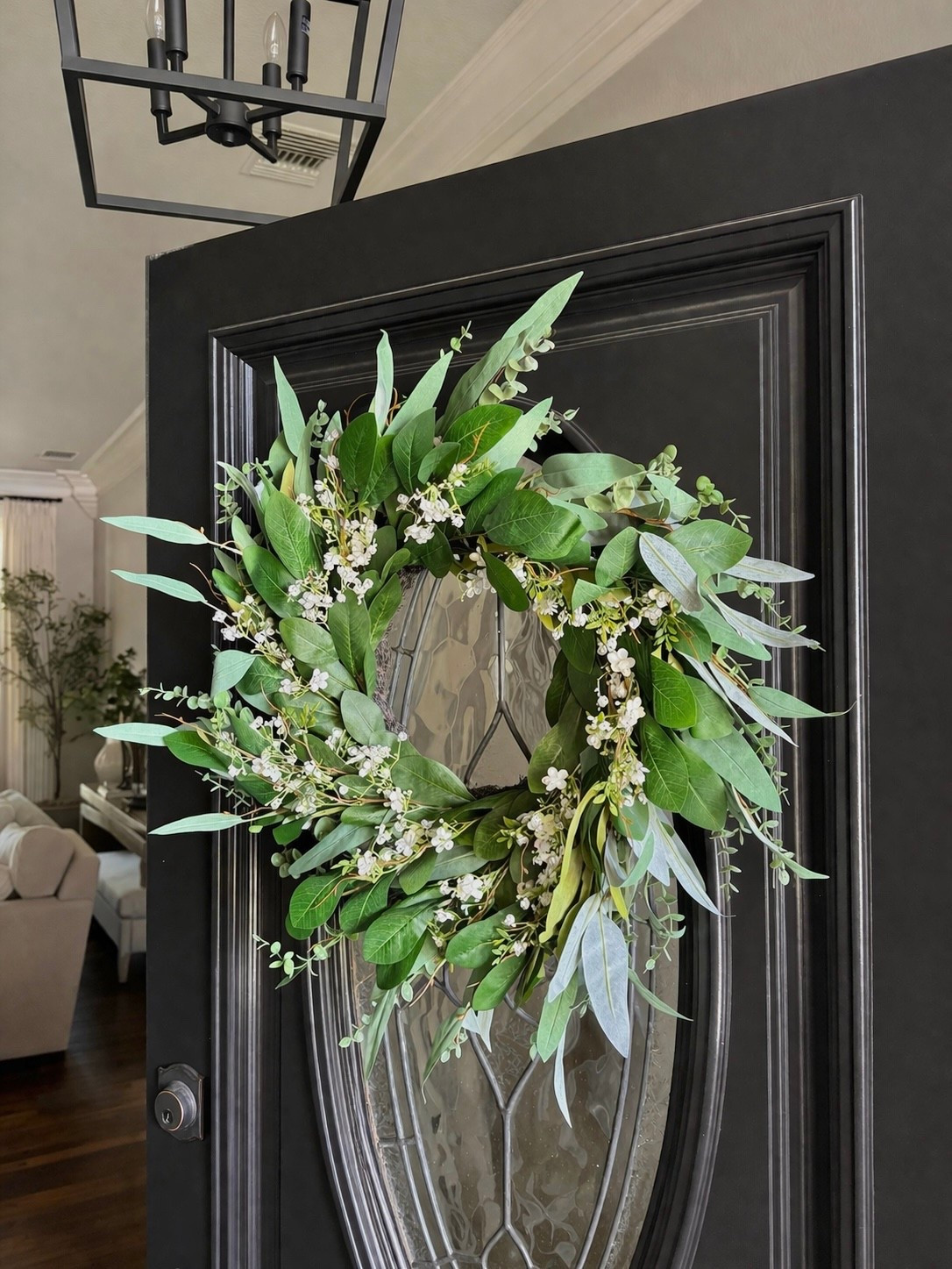 The prettiest wreath from Amazon!  It comes in a 26” size shown here as well as an extra large 32” one! 

#LTKHome #LTKSeasonal