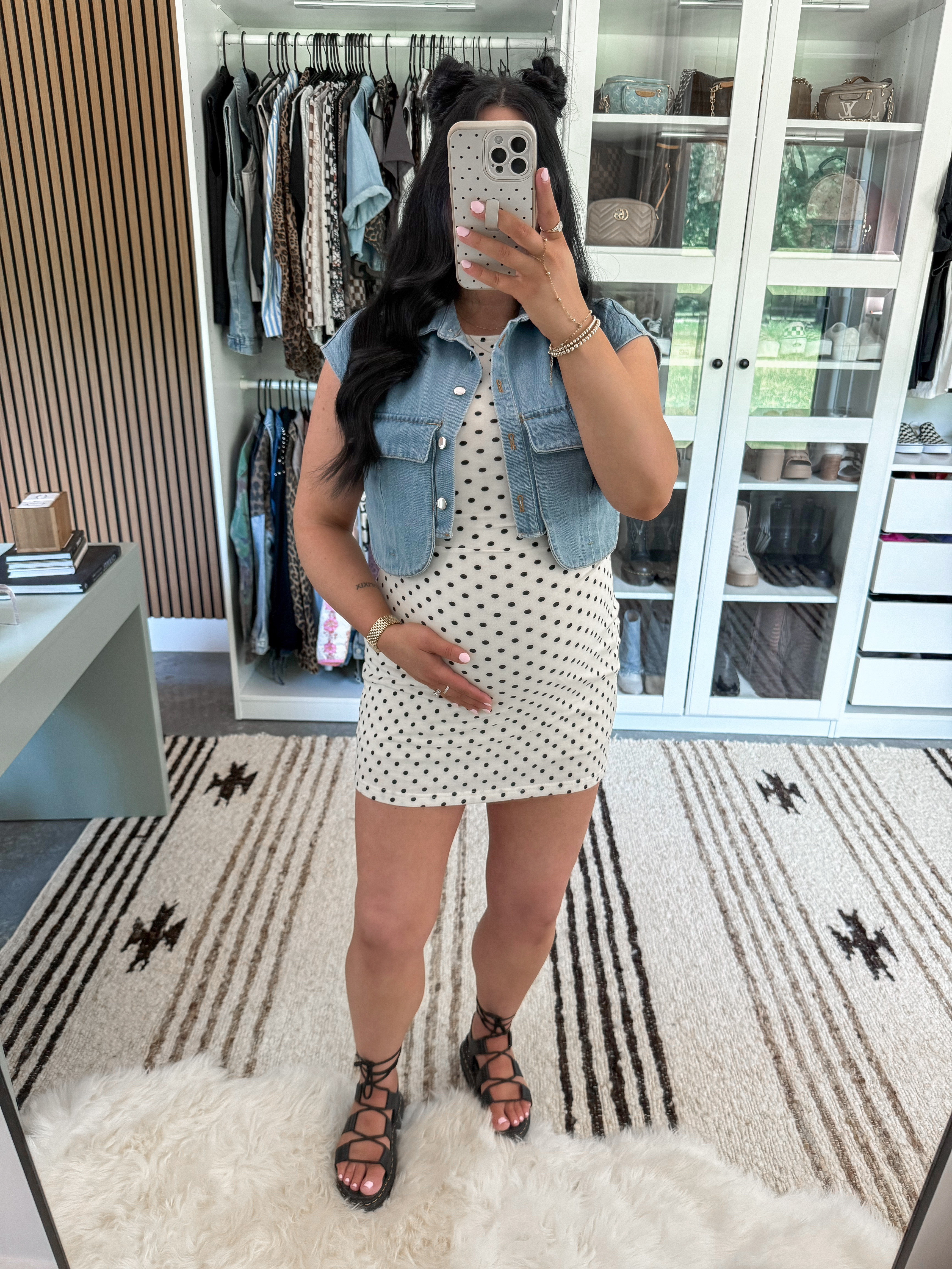 Denim Top - medium
Mini Dress - xs (had this pre-pregnancy and while it does have great stretch, I'd prefer to size up for the bump at this point!)

 

 #LTKootd #LTKSeasonal #LTKBump